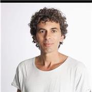 La mindfulness aiuta bambini e ragazzi a sviluppare concentrazione, calma interiore e un metodo di studio più efficace.